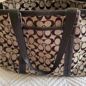 Coach Signature Shopper in Black Authentic